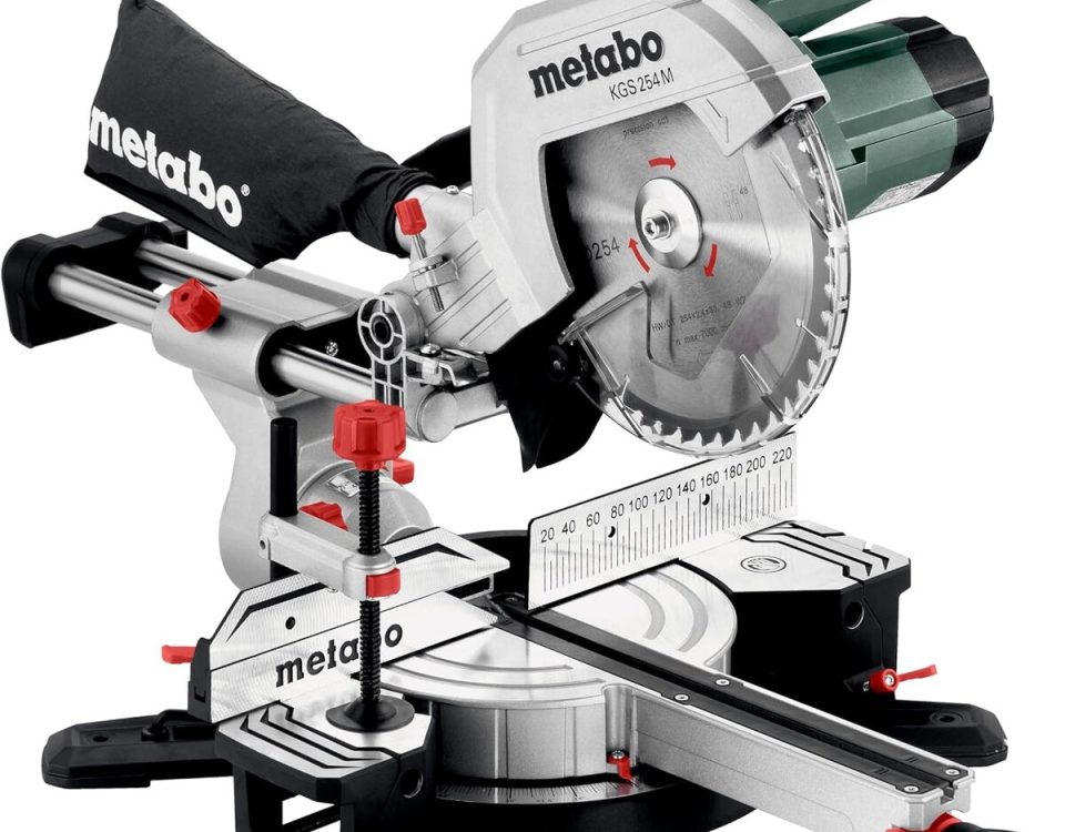 Test : scie à onglets Metabo KGS 254 M