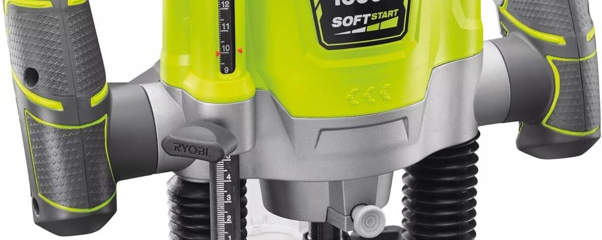 Test de la défonceuse Ryobi RRT1600-K 1600W + 5 fraises