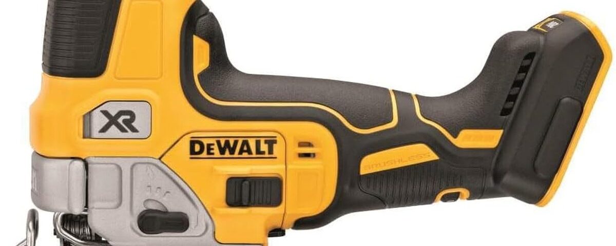 Test de la scie sauteuse Dewalt DCS335B sans fil, 20 V max