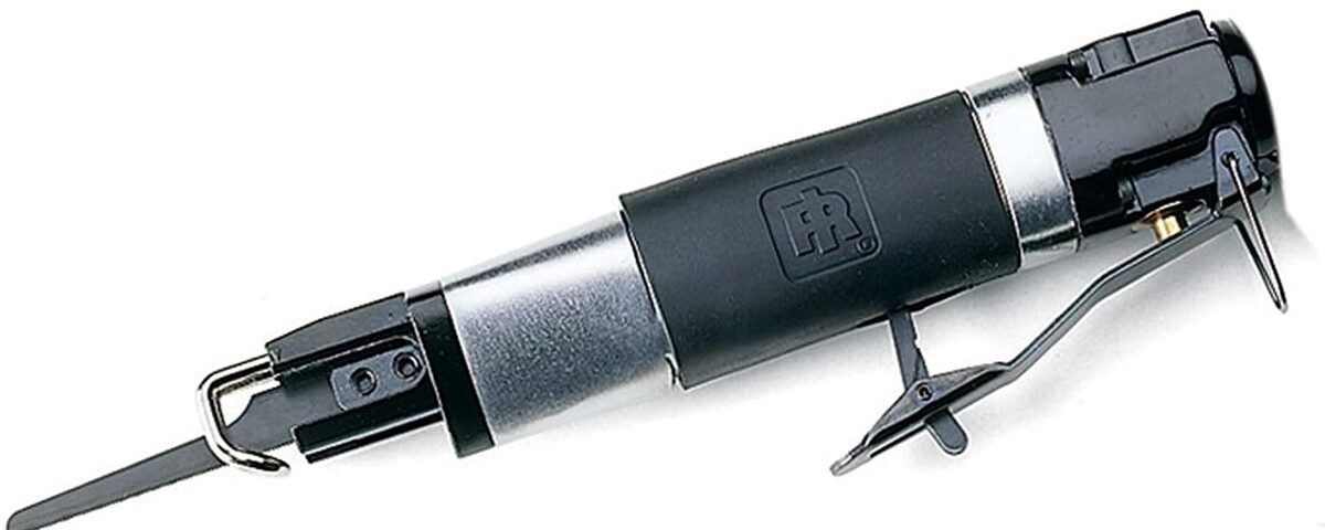 Test de la scie sabre pneumatique Ingersoll Rand 4429 : performance intensive et sécurité