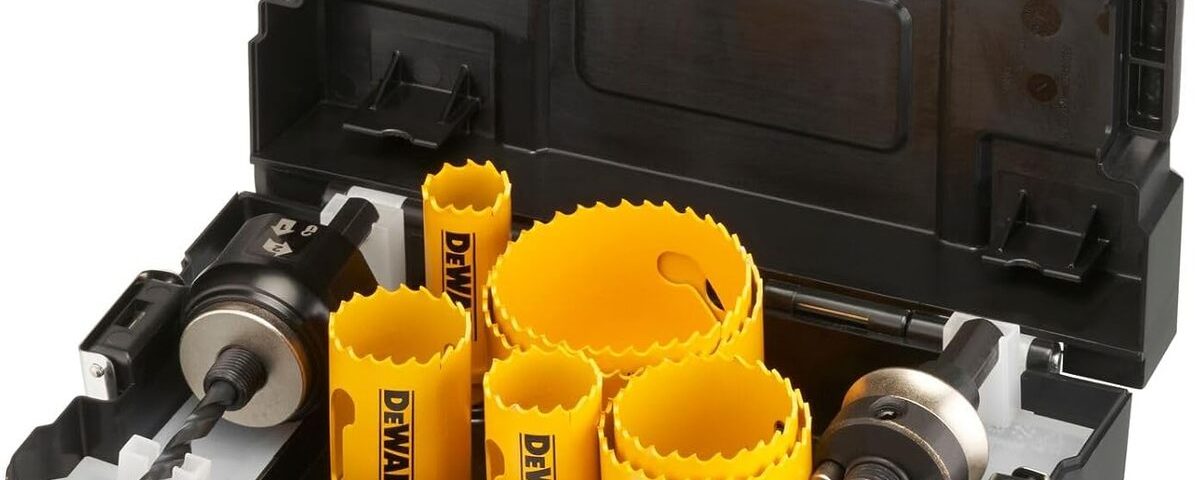 Test du coffret de scies-cloches bimétallique Dewalt (11 pièces)