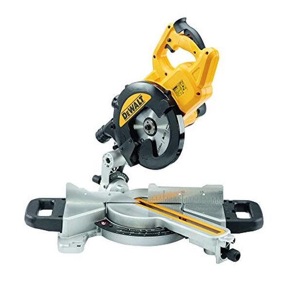 Découvrez notre test détaillé de la scie à onglet Dewalt DWS774-QS : une puissance de 1400W pour des coupes précises et efficaces. Idéale pour les passionnés de bricolage et les professionnels en quête de performance.
