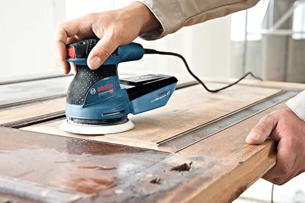 Notre test détaillé de la ponceuse Bosch GEX 125-1 AE vous révèle son efficacité réelle, ses performances et ses avantages pour vos travaux de ponçage.